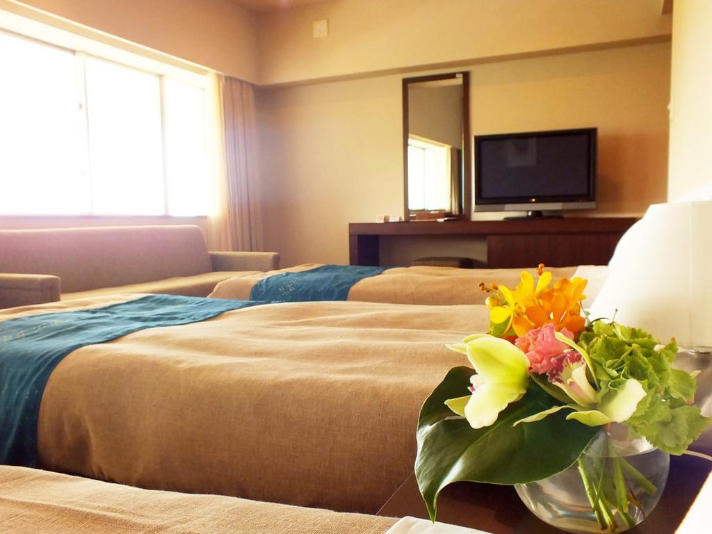 Hotel Hamahigashima Resort Uruma Exterior photo